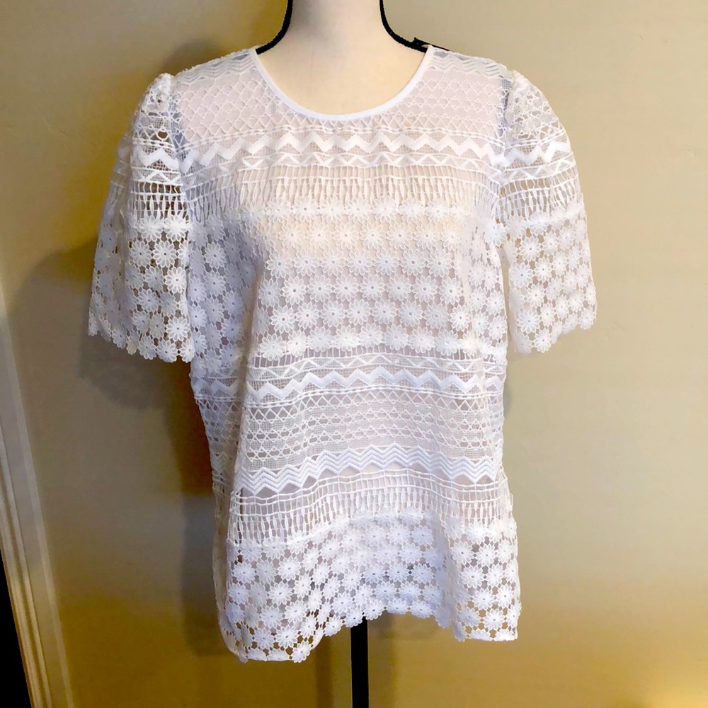 New Express women’s lace/embroidered top, white XL